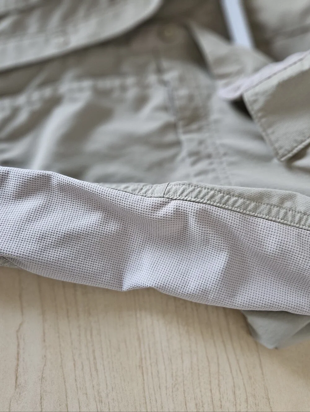 REI Light Khaki Button-Front Long Sleeve Shirt MEDIUM - Picture 8 of 12